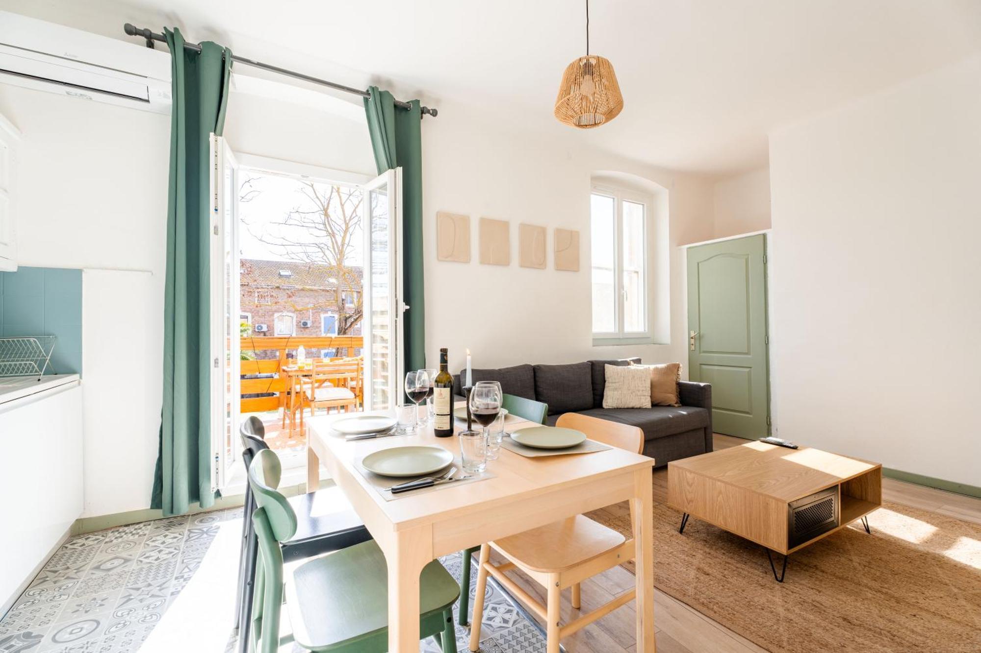 Grand Appartement Familiale - Camargue Salin-de-Giraud Εξωτερικό φωτογραφία