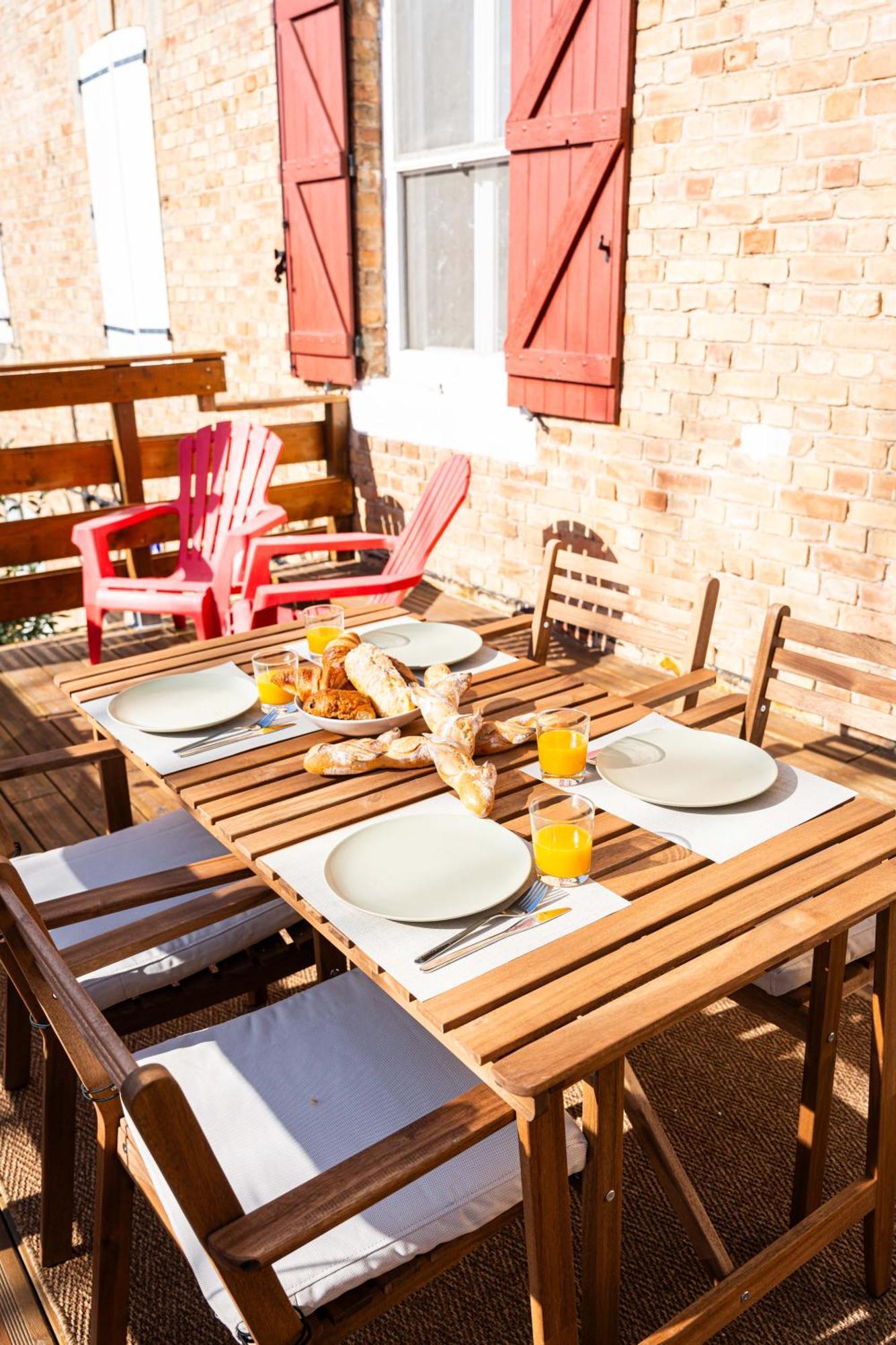 Grand Appartement Familiale - Camargue Salin-de-Giraud Εξωτερικό φωτογραφία